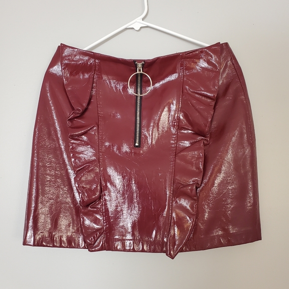 Mango Casual womens skirt small red gloss vinyl pencil mini zipper - Picture 1 of 5